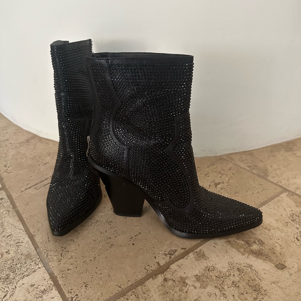 AZALEA WANG Black Rhinestone Cowboy Boots - Size 8